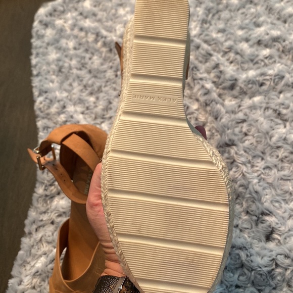 ALEX MARIE Women’s Tan Wedges with Ankle Strap Size 9.5 - Picture 7 of 10